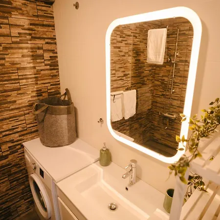Marisol Apartment