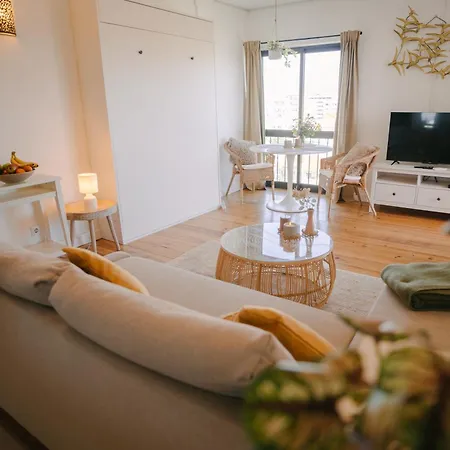 Marisol Apartment *